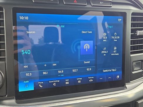 Used 2022 Ford F150 Lariat w/ Trailer Tow Package image 19