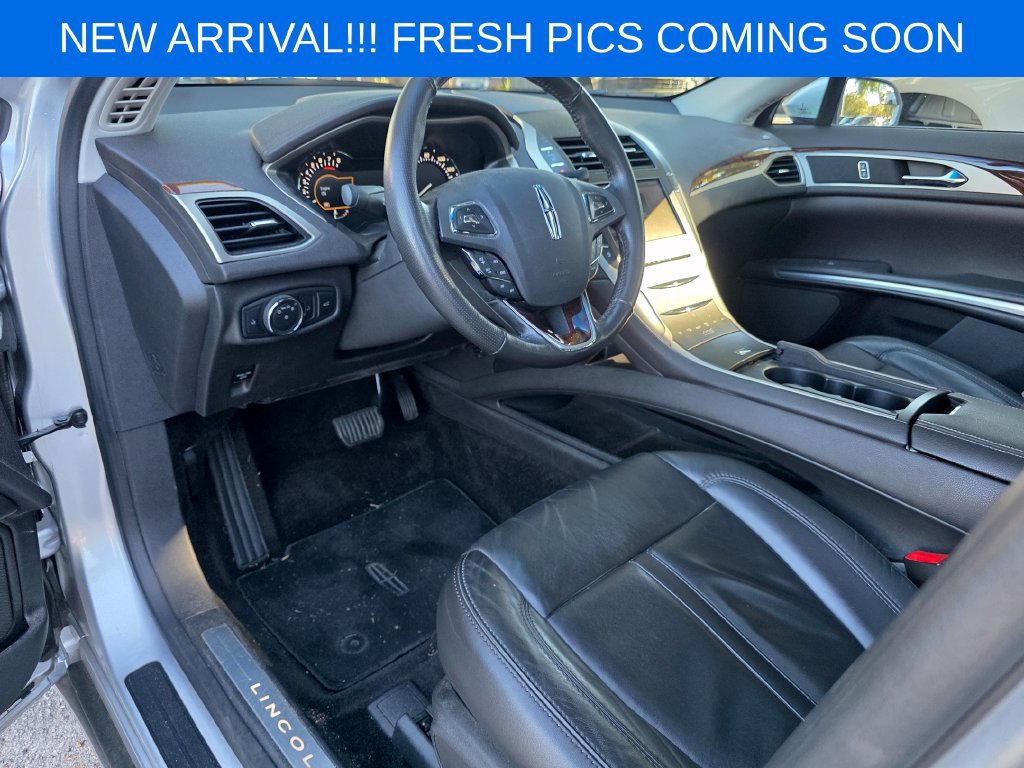 Used 2013 Lincoln MKZ FWD image 7