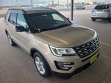 Used 2017 Ford Explorer XLT w/ Equipment Group 202A image 3