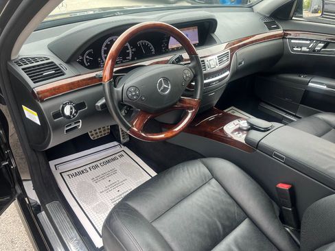Used 2011 Mercedes-Benz S 550 4MATIC image 23