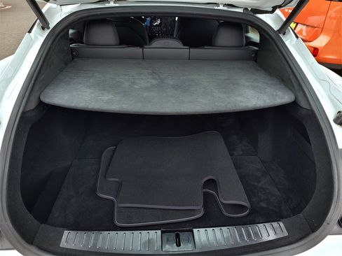 Used 2022 Tesla Model S image 24