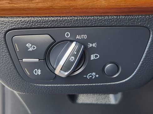 Used 2023 Audi Q5 2.0T Premium w/ Convenience Package image 20