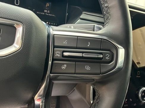Used 2025 GMC Acadia Elevation w/ Elevation Premium Package FWD image 32