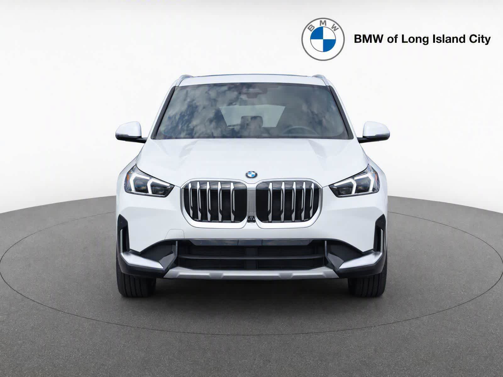 New 2026 BMW X1 xDrive28i w/ Technology Package AWD/4WD image 2