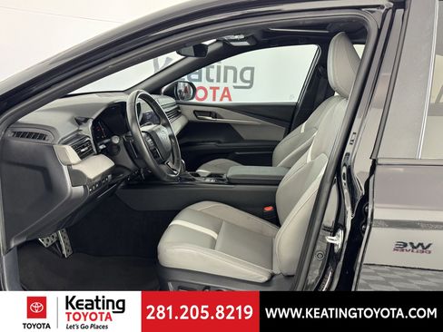 Certified 2025 Toyota Camry SE image 16