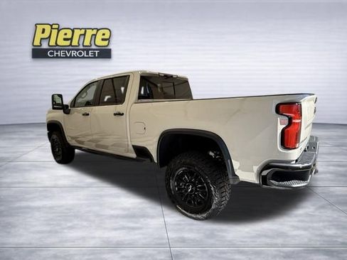 New 2026 Chevrolet Silverado 2500 ZR2 AWD/4WD image 2