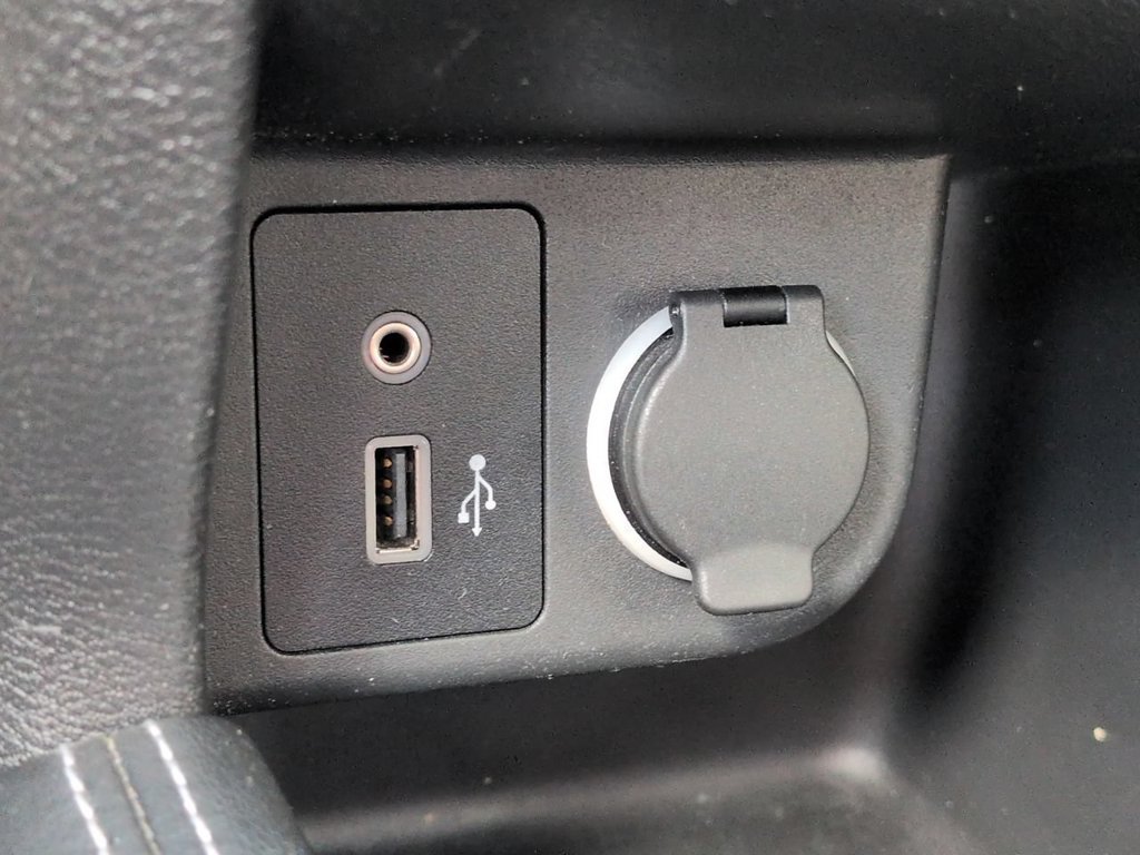 Used 2018 Nissan Kicks S FWD image 20