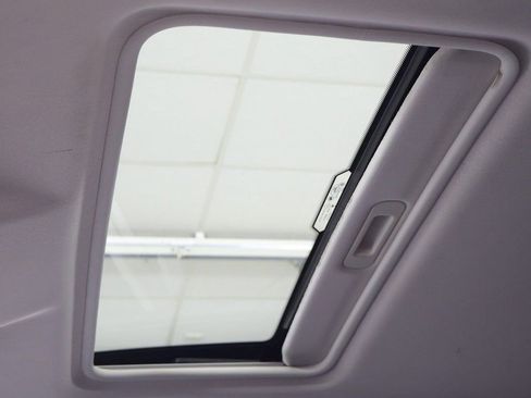 Used 2019 Ford EcoSport SE image 18