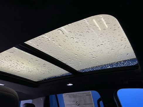 New 2026 Chevrolet Traverse Z71 w/ Driver Confidence Package image 26