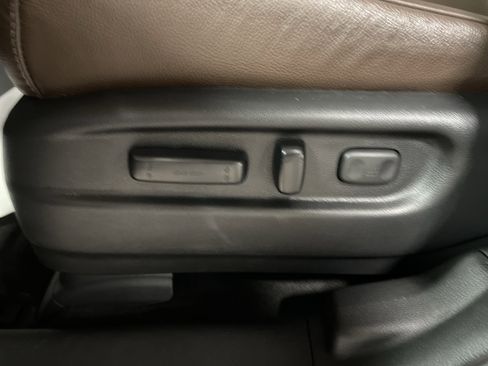 Used 2025 Honda Passport EX-L image 11