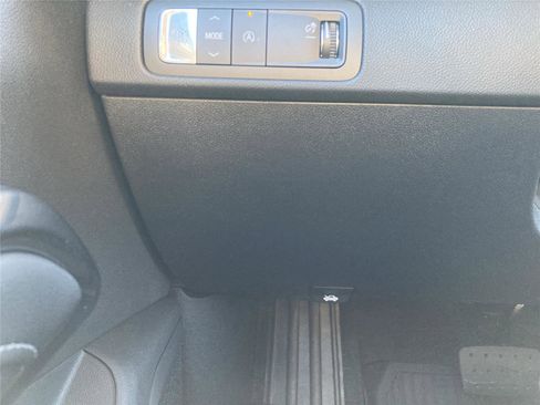 New 2026 Chevrolet Traverse LT w/ Midnight/Sport Edition image 13