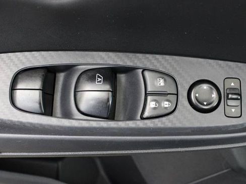 Certified 2025 Nissan Sentra SV FWD image 17