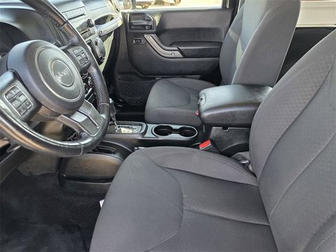 Used 2018 Jeep Wrangler Sport image 16