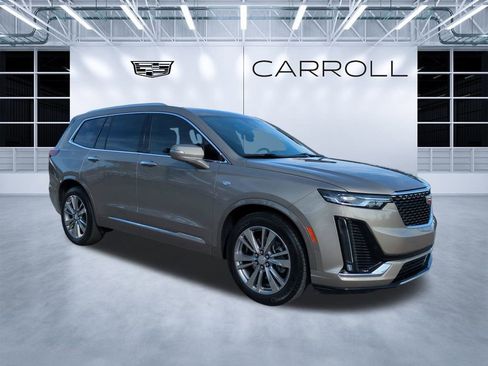 Used 2023 Cadillac XT6 Premium Luxury w/ Technology Package image 2