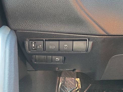 Used 2024 Toyota Corolla Cross AWD Hybrid image 24