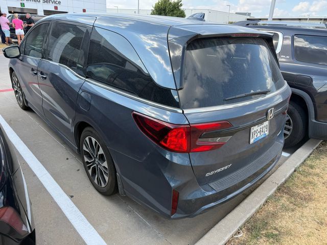 Used 2025 Honda Odyssey Elite image 3