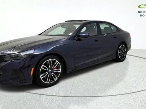 Used 2026 BMW 540i xDrive AWD/4WD image 4