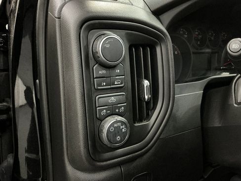 Used 2024 Chevrolet Silverado 1500 Custom image 16