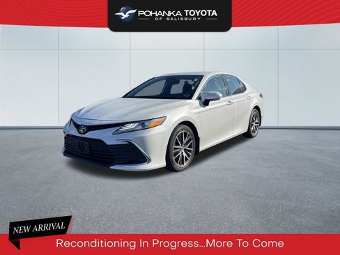 Used 2024 Toyota Camry XLE AWD/4WD image 1
