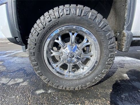 Used 2024 GMC Sierra 2500 Denali w/ Denali Reserve Package image 10