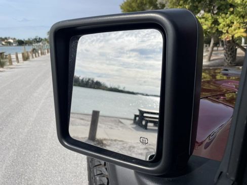 Used 2021 Jeep Wrangler Unlimited Sport image 24