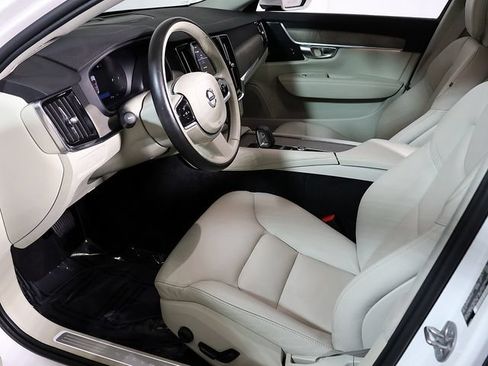 Used 2023 Volvo S90 B6 Plus AWD/4WD image 13