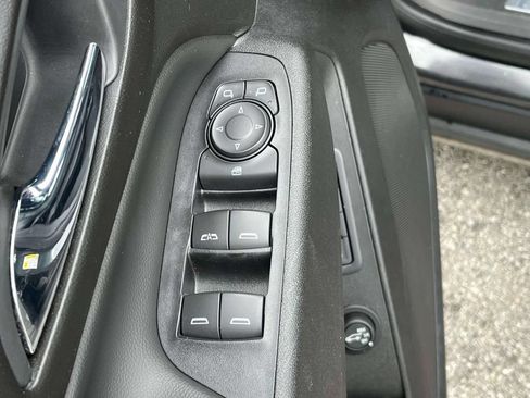 Certified 2018 Chevrolet Equinox Premier FWD image 25