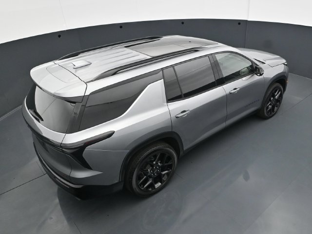 Used 2025 Chevrolet Traverse RS AWD/4WD image 40