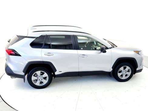 Certified 2022 Toyota RAV4 LE image 18