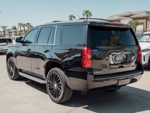 Used 2017 Chevrolet Tahoe LT w/ Luxury Package RWD image 4