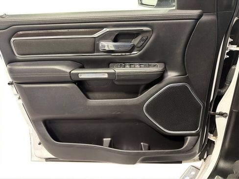Used 2022 RAM 1500 Laramie AWD/4WD image 18