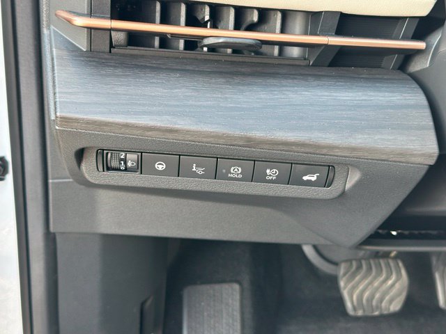 Certified 2024 Nissan Ariya AWD image 22