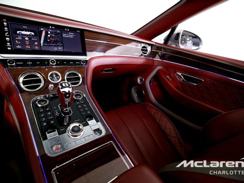 Used 2022 Bentley Continental GT Speed image 16