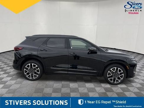 Used 2023 Chevrolet Blazer RS w/ Driver Confidence II Package AWD/4WD image 5