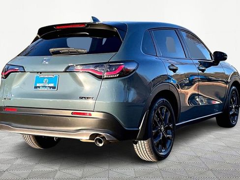 Used 2025 Honda HR-V Sport image 6