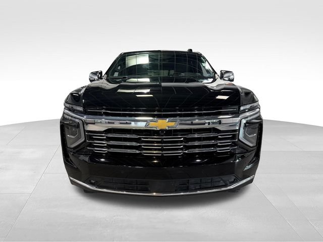 Used 2025 Chevrolet Tahoe Premier AWD/4WD image 2