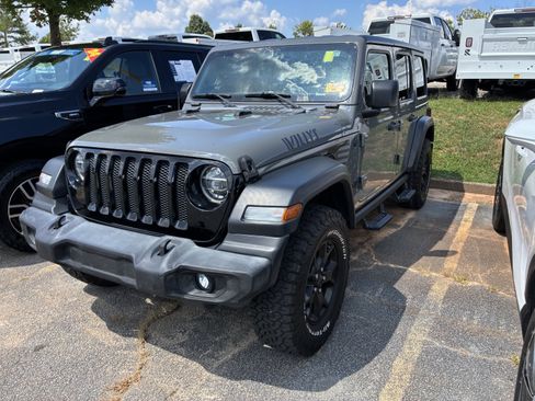 Used 2020 Jeep Wrangler Unlimited Sport AWD/4WD image 3