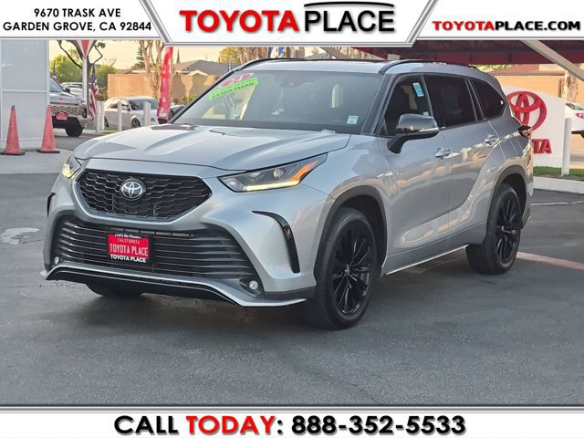 Used 2024 Toyota Highlander XSE FWD image 1