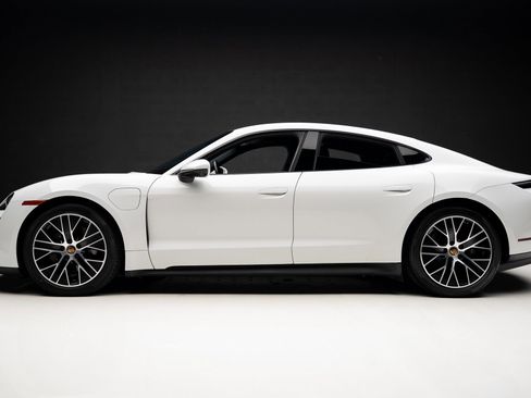 Used 2023 Porsche Taycan w/ Premium Package image 16