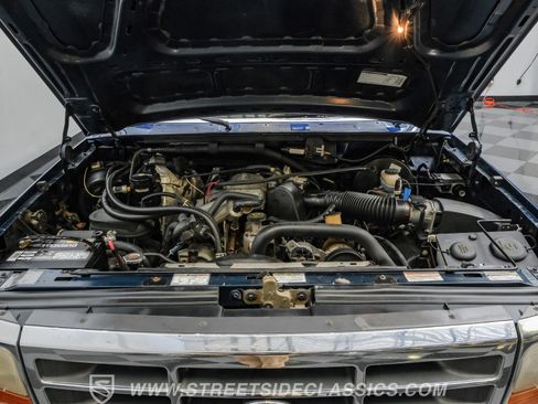 Used 1996 Ford F150 4x4 Regular Cab image 3
