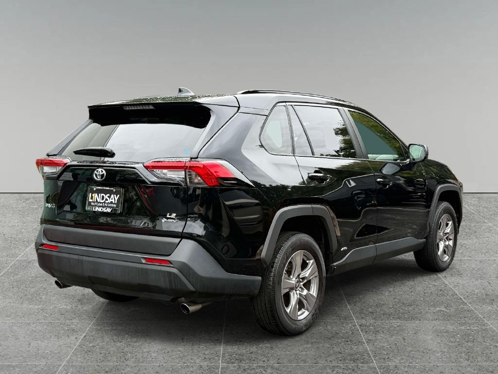 Used 2025 Toyota RAV4 LE AWD/4WD image 10