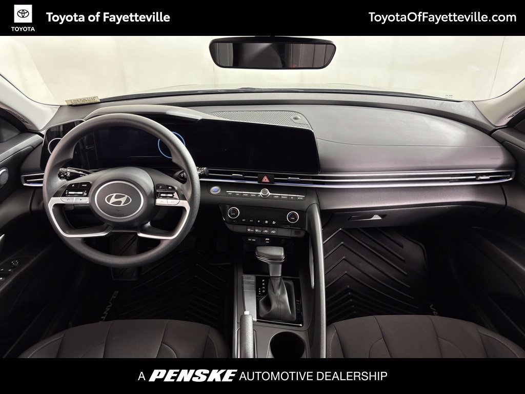 Used 2024 Hyundai Elantra SEL FWD image 19