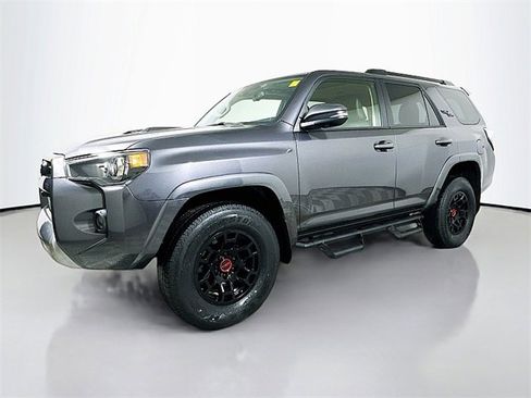 Used 2022 Toyota 4Runner TRD Off-Road Premium image 3
