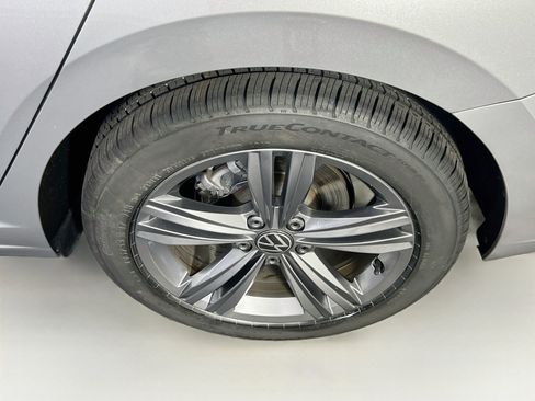 Used 2023 Volkswagen Jetta SE FWD image 30