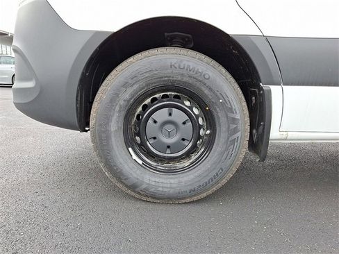 New 2025 Mercedes-Benz Sprinter 2500 image 9