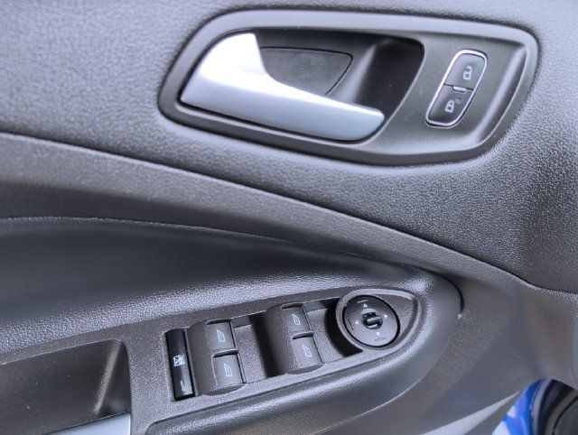 Used 2018 Ford Escape SE w/ SE Sync 3 Package FWD image 12