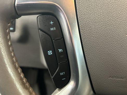 Used 2016 Chevrolet Traverse LT image 34