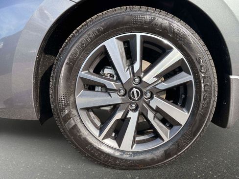 New 2025 Nissan Versa SV w/ Trunk Package image 8