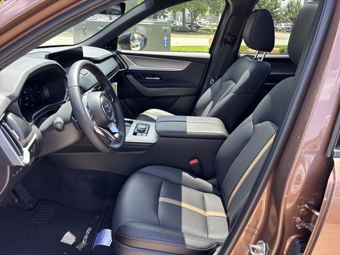 New 2026 MAZDA CX-70 3.3 Turbo w/ Premium Plus Pkg AWD/4WD image 16