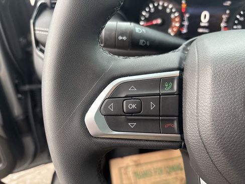 Used 2023 Jeep Compass Altitude w/ Convenience Group AWD/4WD image 21